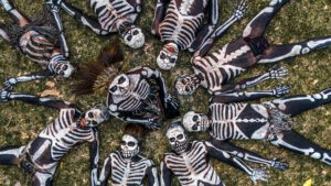 6 Nights / 7 Days – Asaro Mudmen, Skeleton Tribe & Waterfall Cultural Experience
